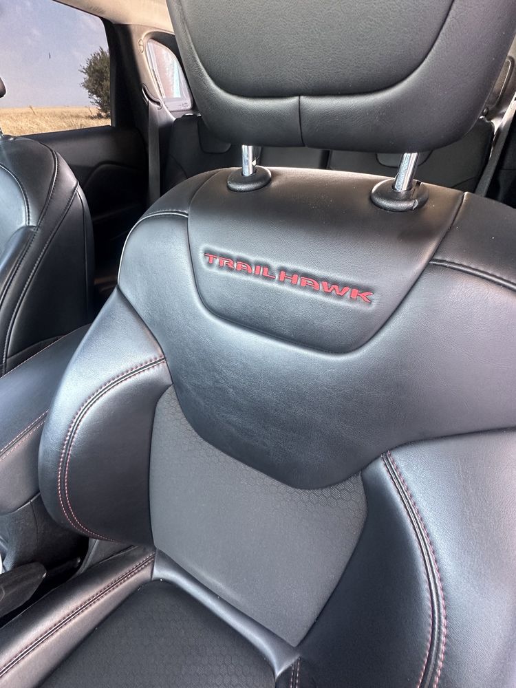 2022 Jeep Cheeroke TRAILHAWK
