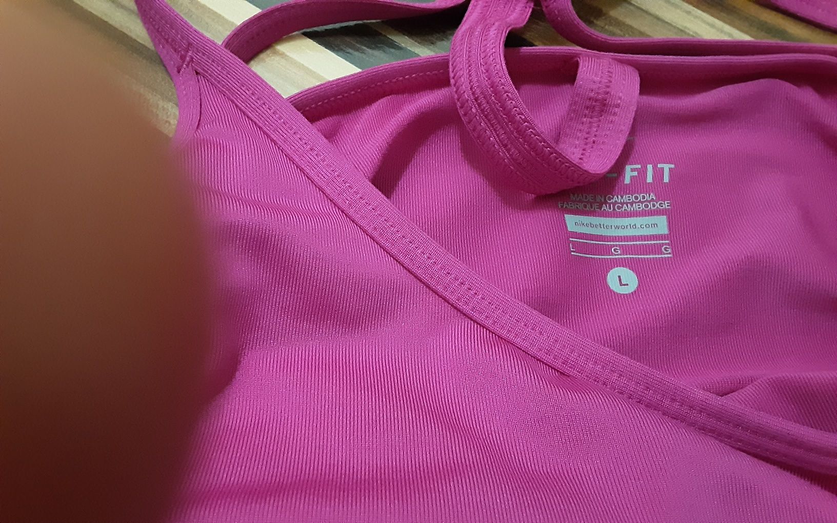 (L) NIKE Maria Sharapova оригинални топ(30лв)къси панталони(25лв)