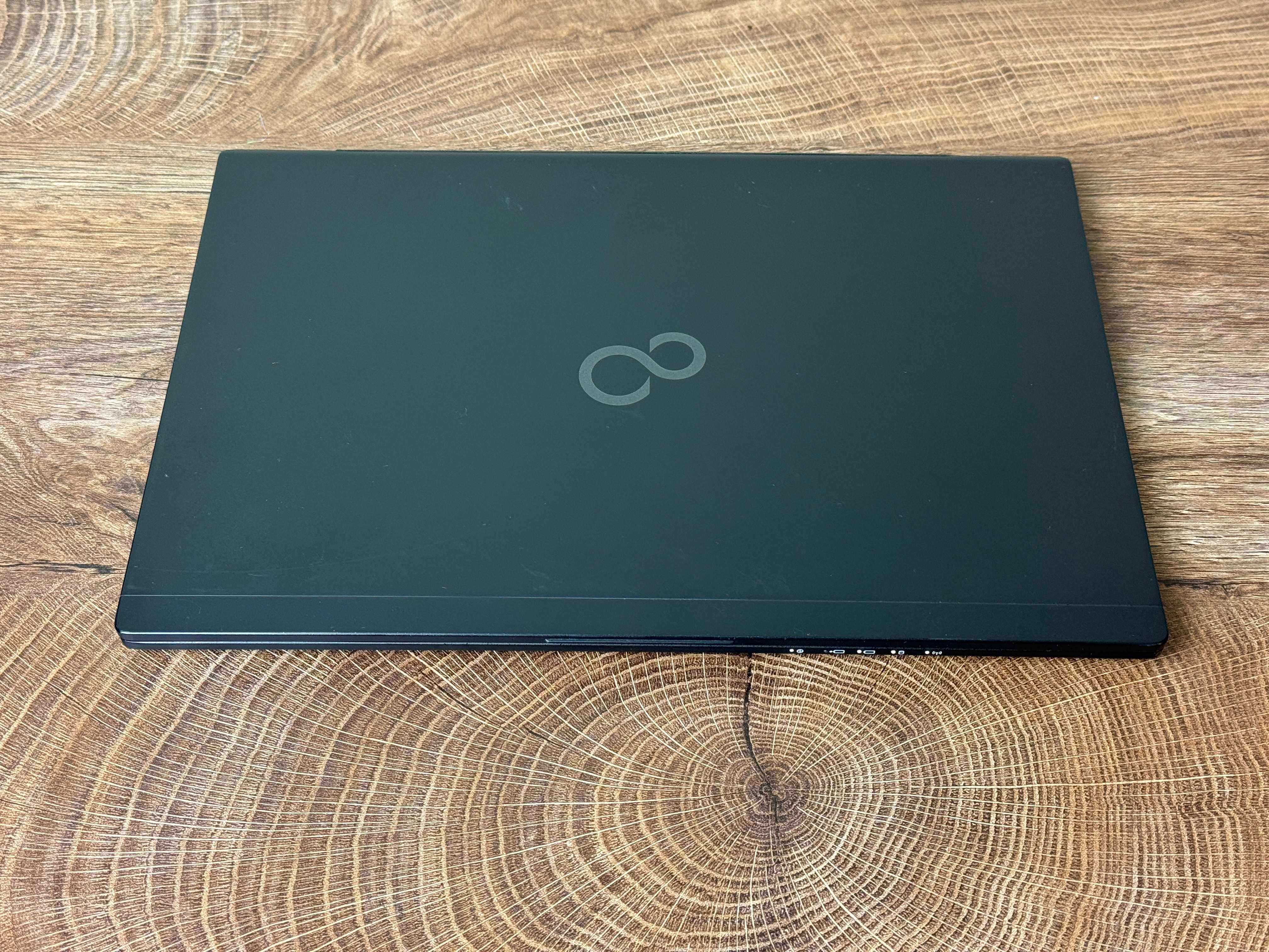Лаптоп Fujitsu LifeBook U938 13.3 FullHD, i5-8250U, 8 GB, NVME 256GB