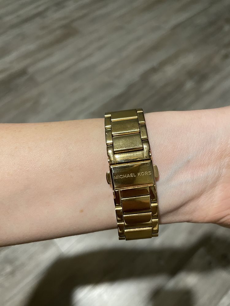 НОВА ЦЕНА! Часовник Michael Kors
