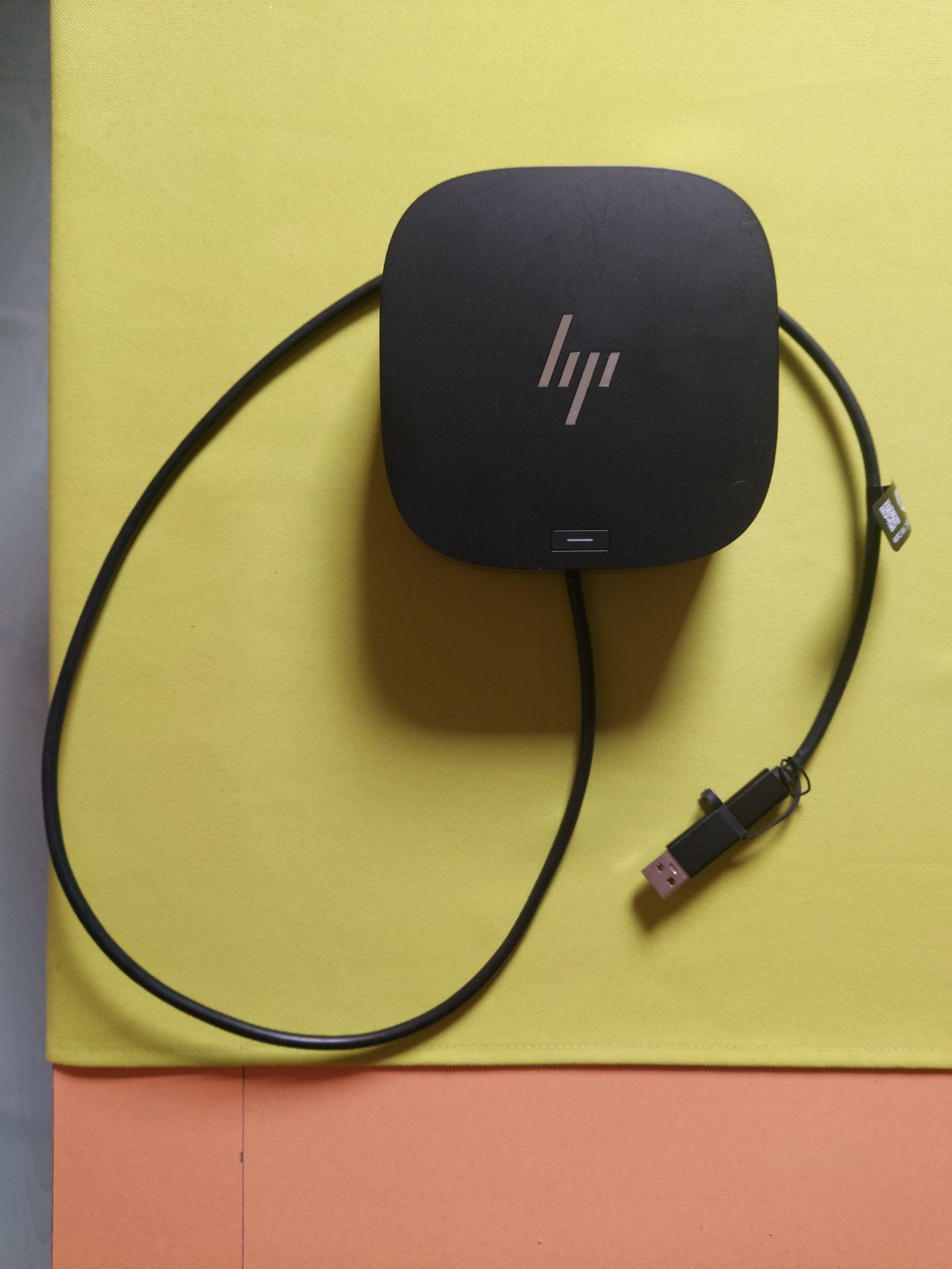 Продавам  докинг станция HP USB-C/A Universal Dock G2,

Прод