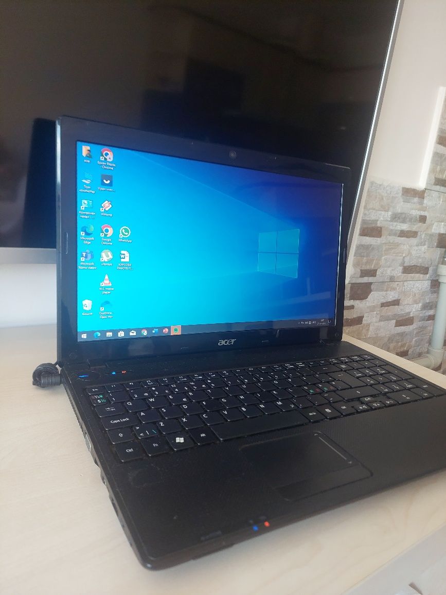 Лаптоп Acer с Windows 10