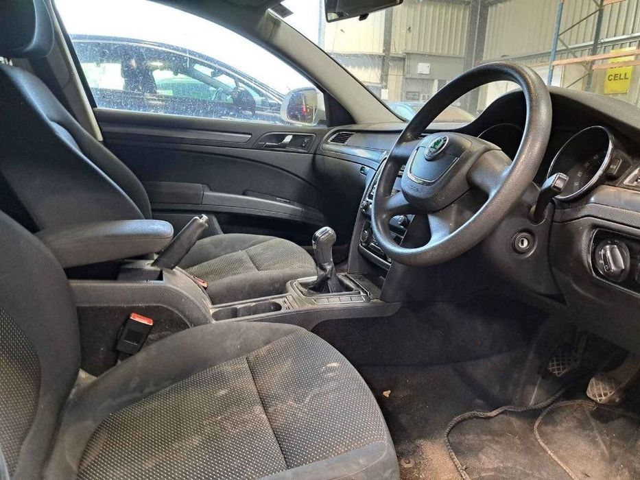 Set fete usi Skoda Superb 2 2011 COMBI 1.4 TSI CAXC