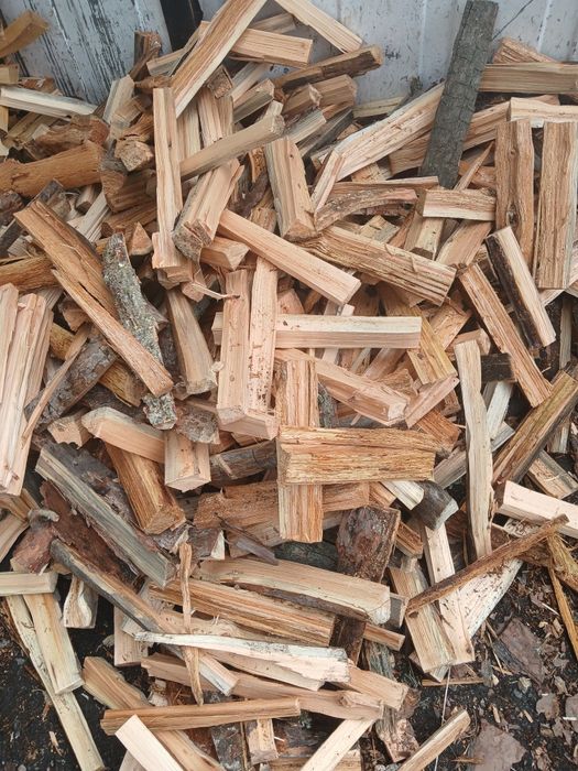 Дрова колотые сосна.