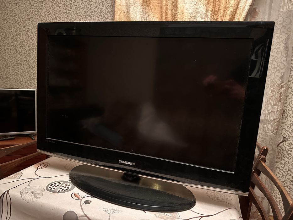 Телевизор Samsung