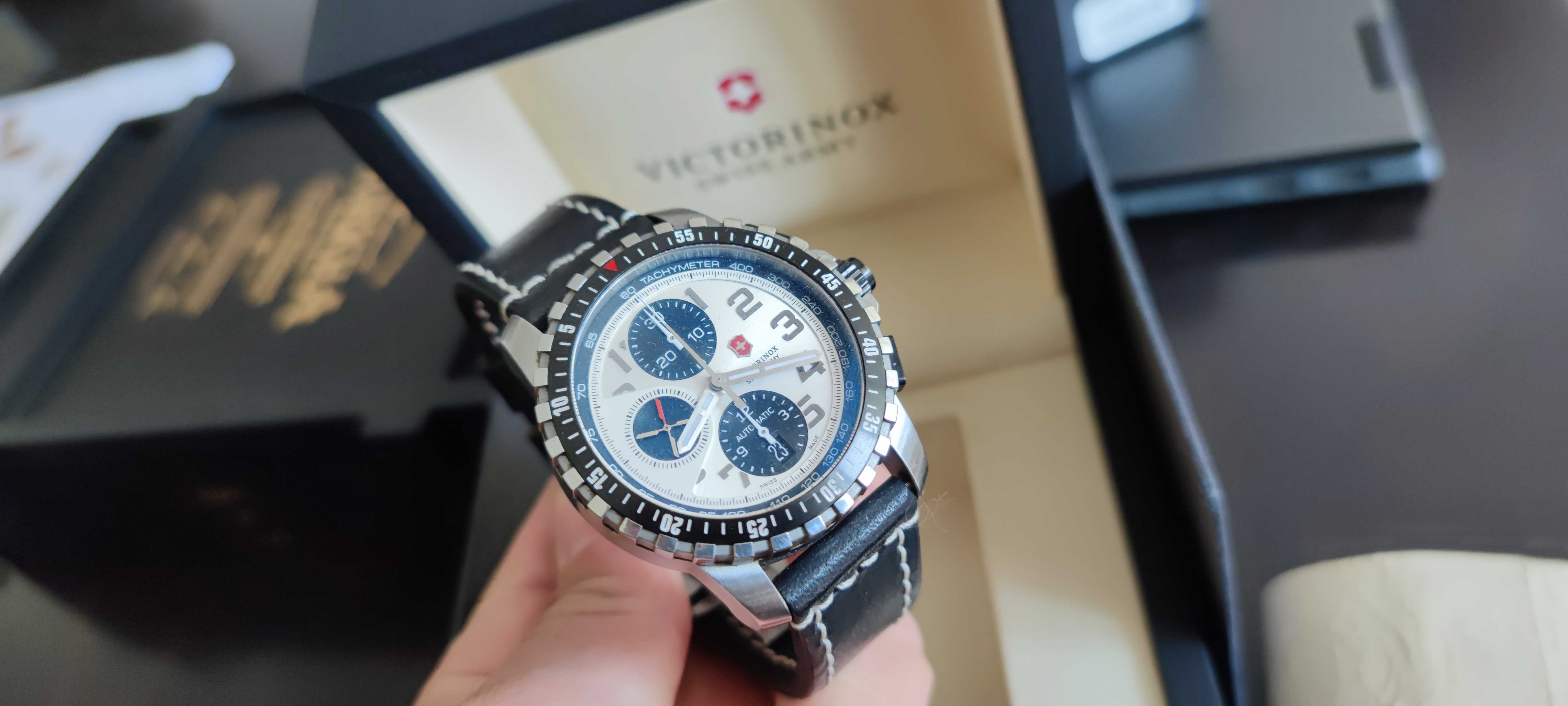 Часовник Victorinox Swiss Army Alpnach Chrono Mechanical