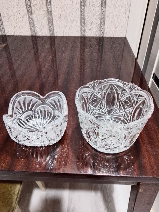 Продаются хрустальные вазочки