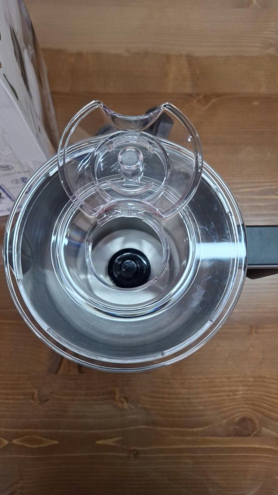 Severin Spuma 700 Индукционен разпенител за мляко,500w,0,700ml