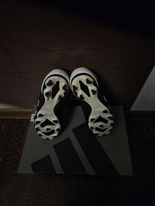 Ghete de fotbal Predator marime: 35 cu crampoane mari