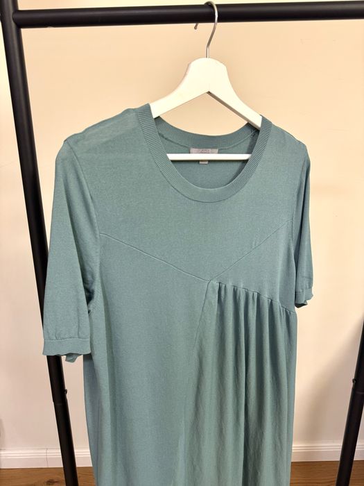 COS рокля с ефектно набиране