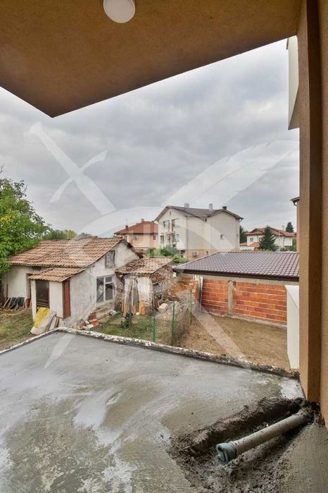 Тристаен апартамент в кв. Враждебна № 39005