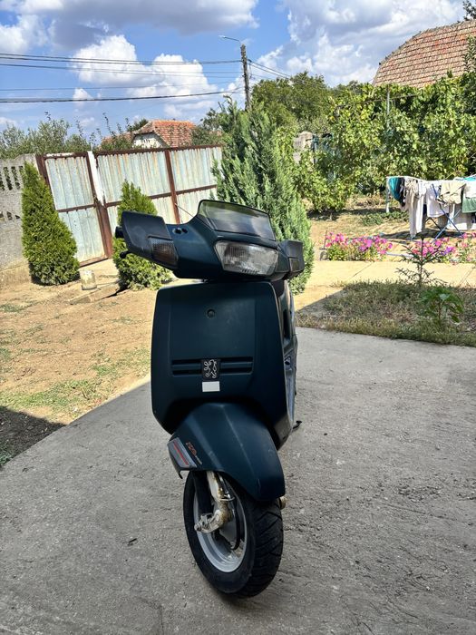 Vand scuter Peugeot SV 125 2T