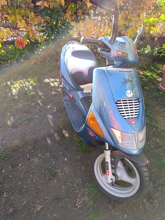 Априлиа се с изрядни