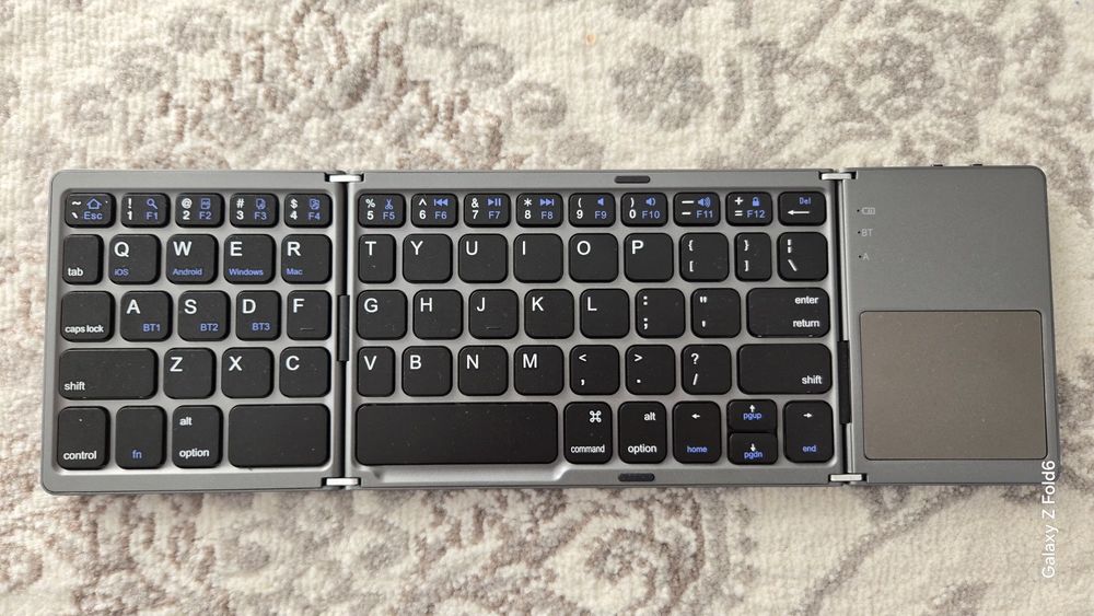 Bluetooth klaviatura (trackpad bilan)