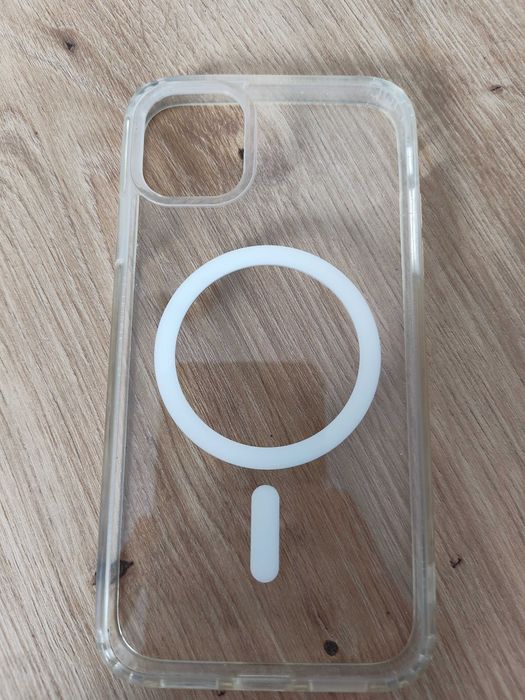 Huse pentru iPhone 11