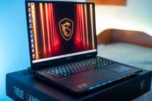 MSI Raider A18 HX - model 2025 - 18" 4K 120Hz , RTX 5080, 64GB RAM