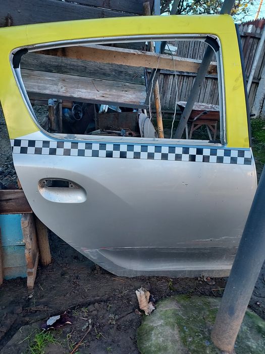 Vand ușii dreapta și aripă stepway 2013