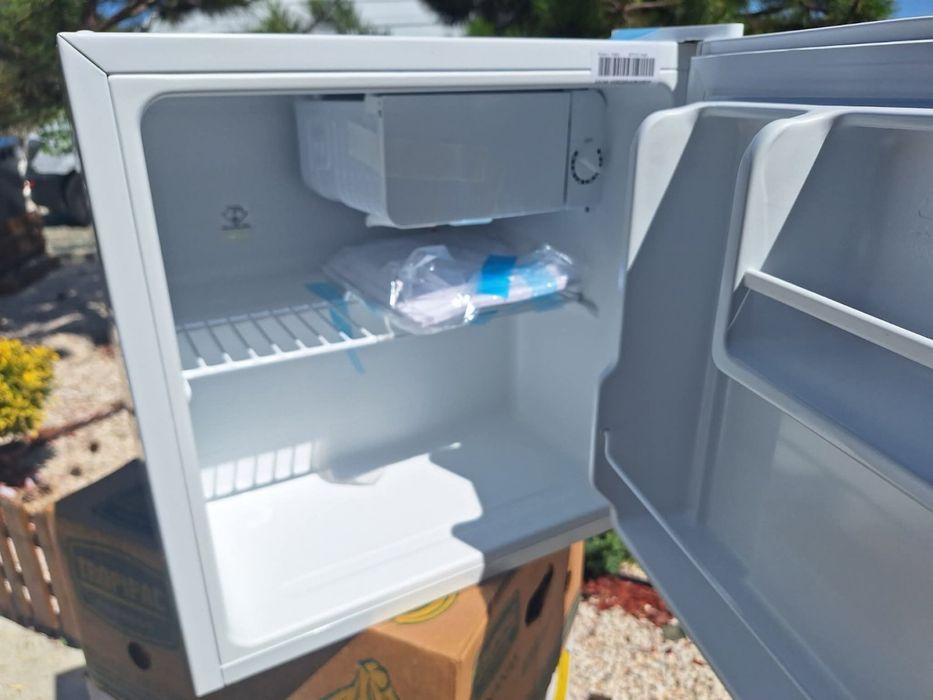 Хладилник Russell Hobbs RHTTLF1-EUAZ