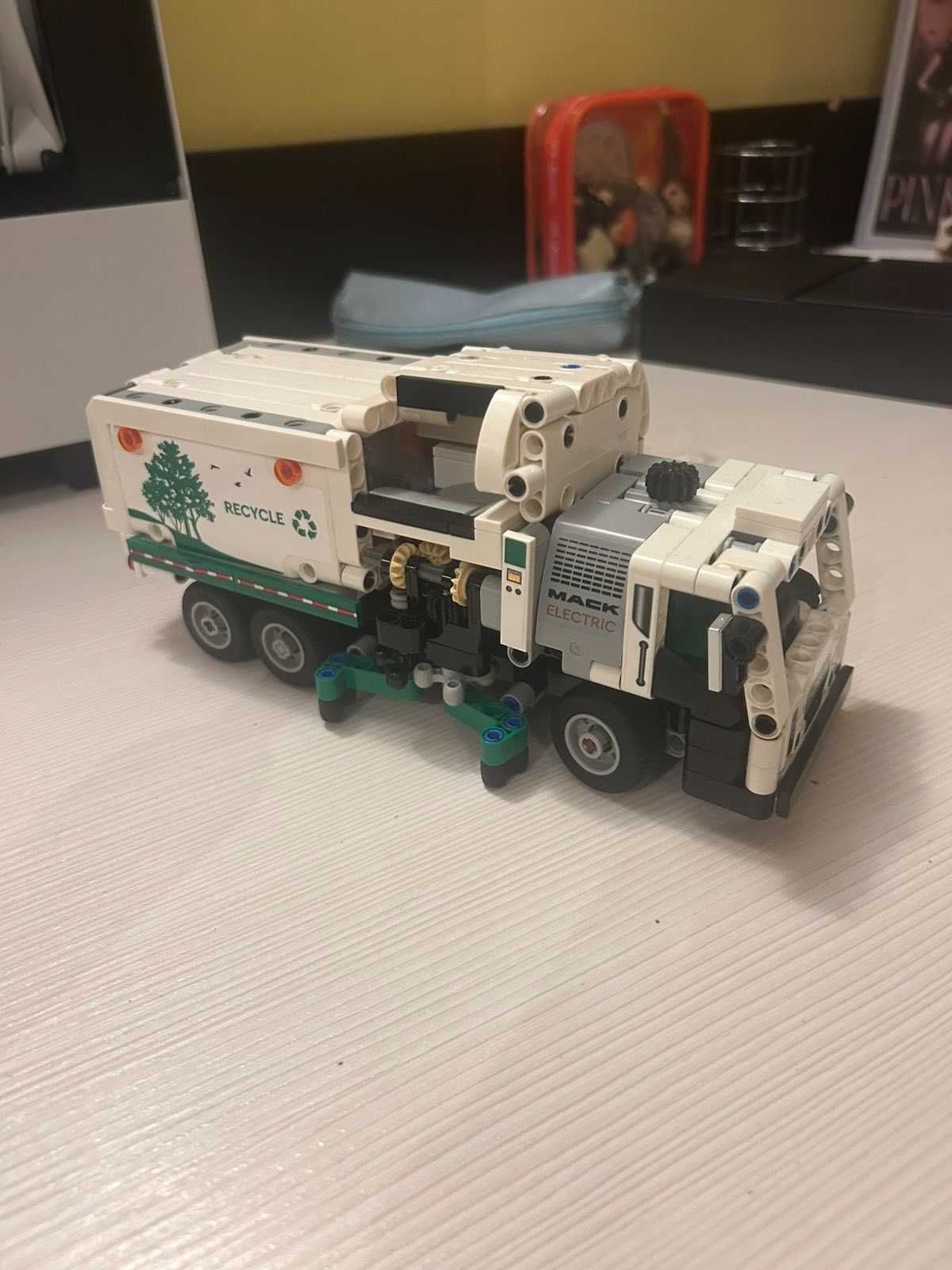 Lego Mack® LR Electric Garbage Truck #42167