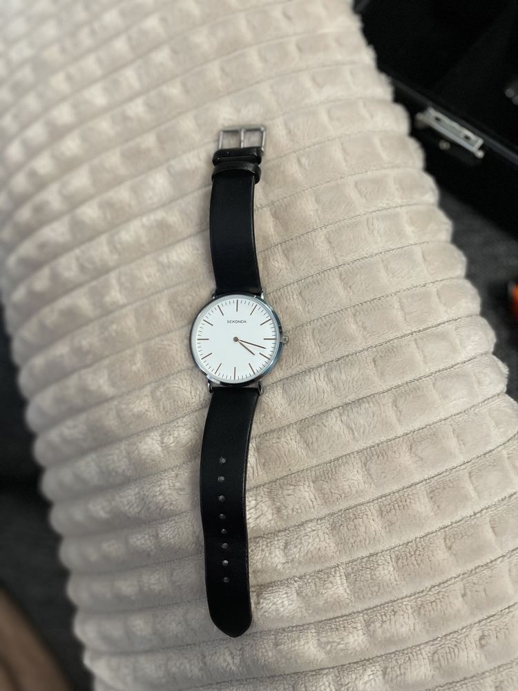 ceas barbatesc elegant Sekonda 60 lei