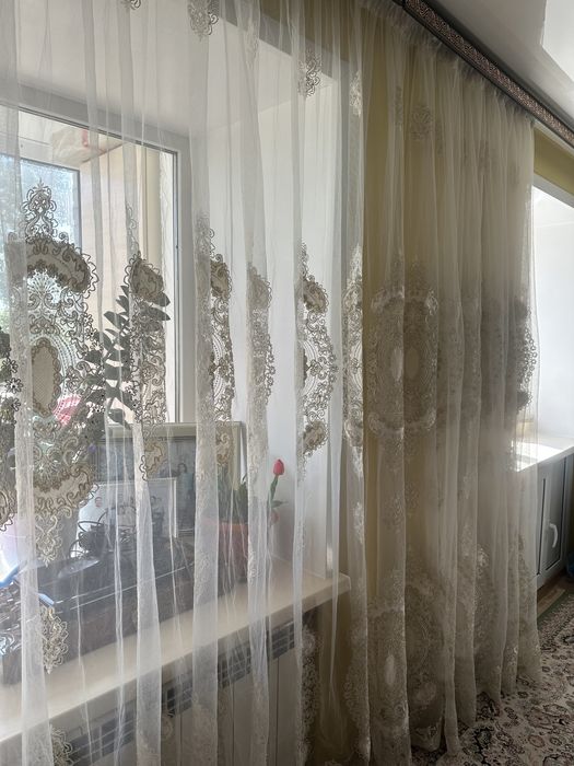 Продам шторы в гостиную