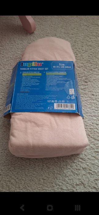 Cearceaf cu elastic fetite