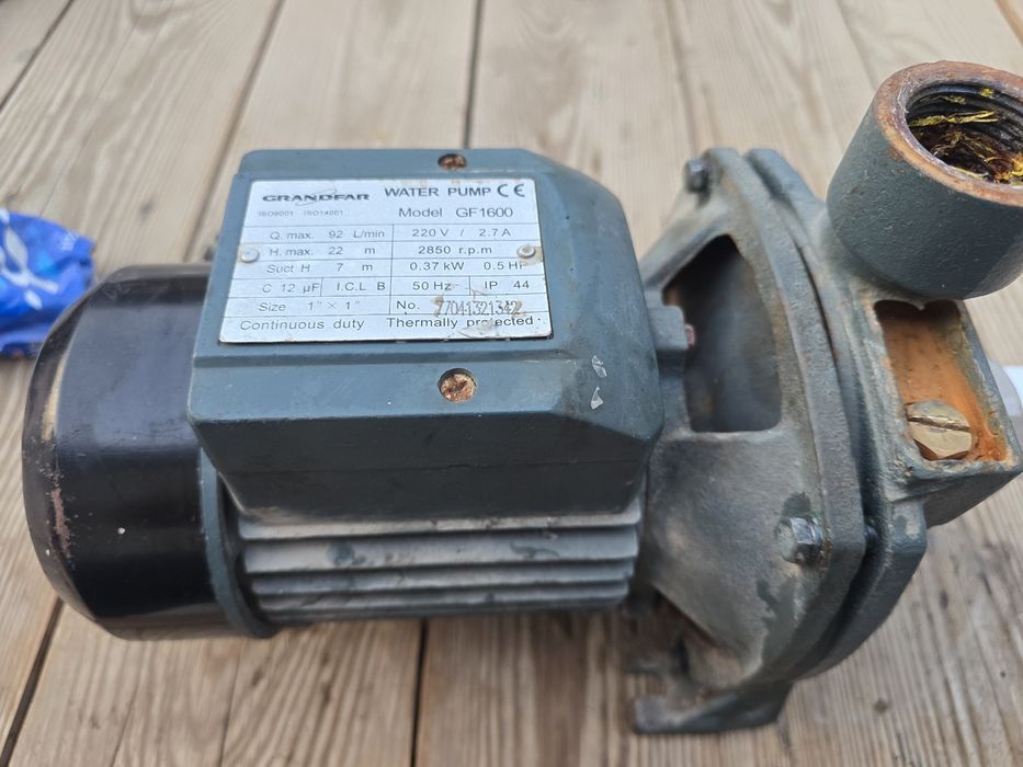 Насос сотилади 0.33