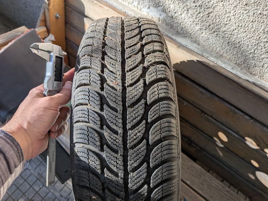 Зимни гуми с джанти Debica