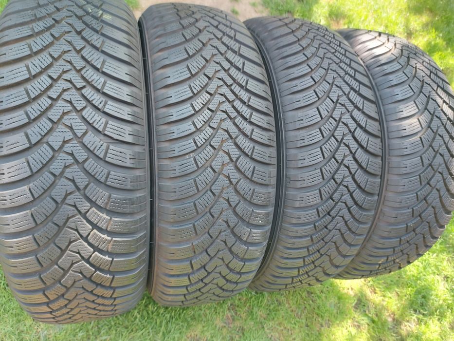 Set 4buc 225/60 R18 104V XL Falken EuroWinter HS01 SUV M+S iarnă