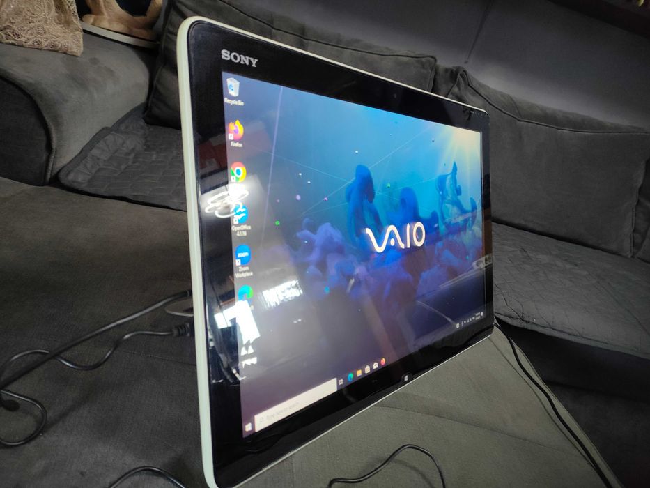 de vanzare calculator all in one Sony Vaio SVJ202 20″ Touchscreen  i3