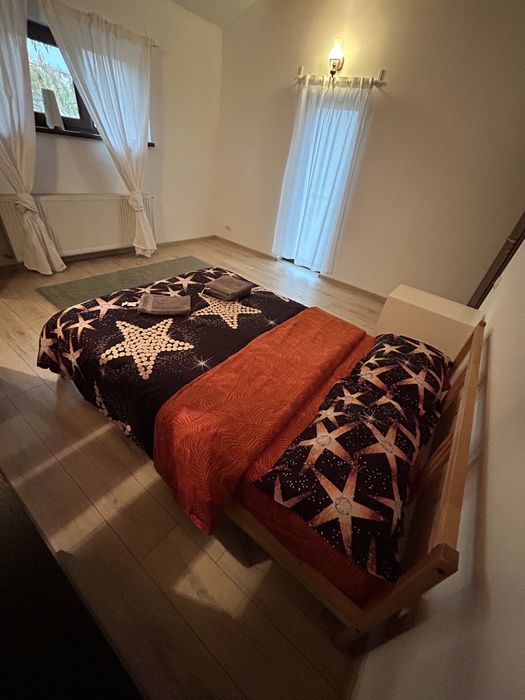 Casa cu 2 apartamente inchiriat regim hotelier