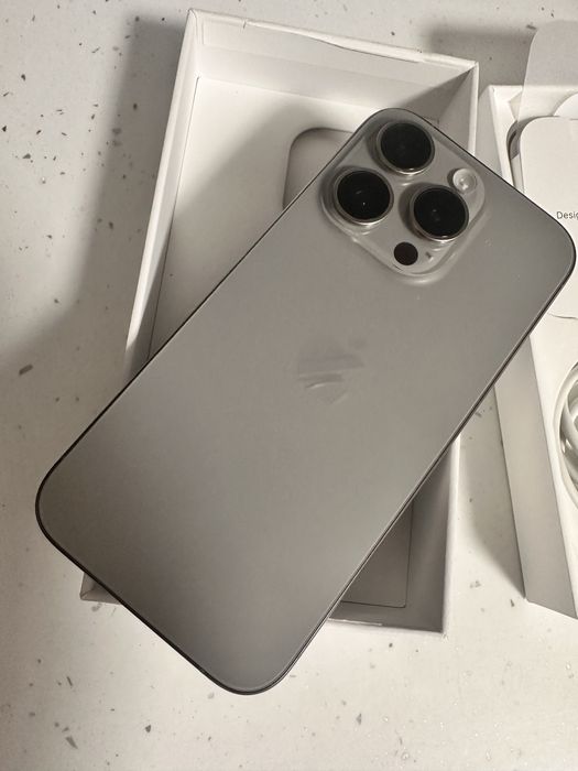 Iphone 15 pro titanium