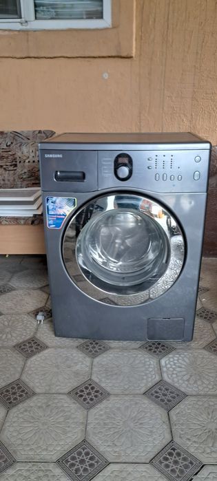 Продам стиральную