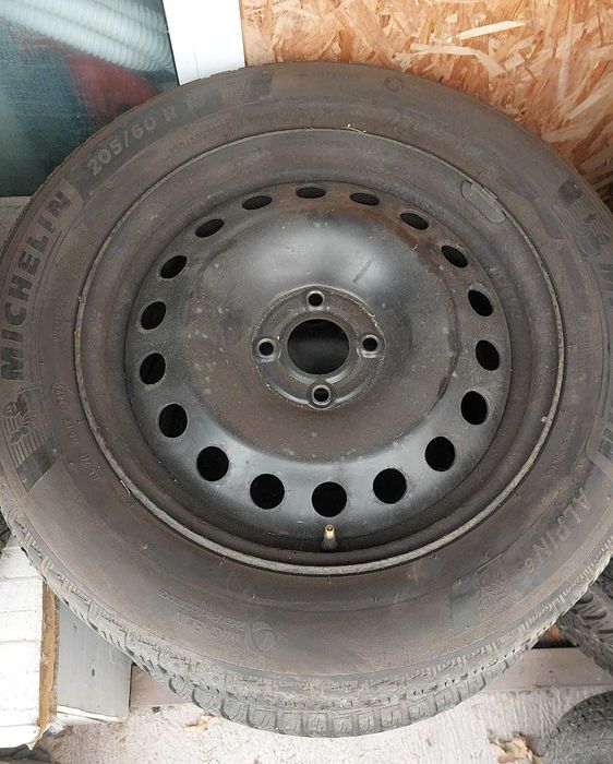 Jante tabla 4x100 cu anvelope iarna 205 60 16
