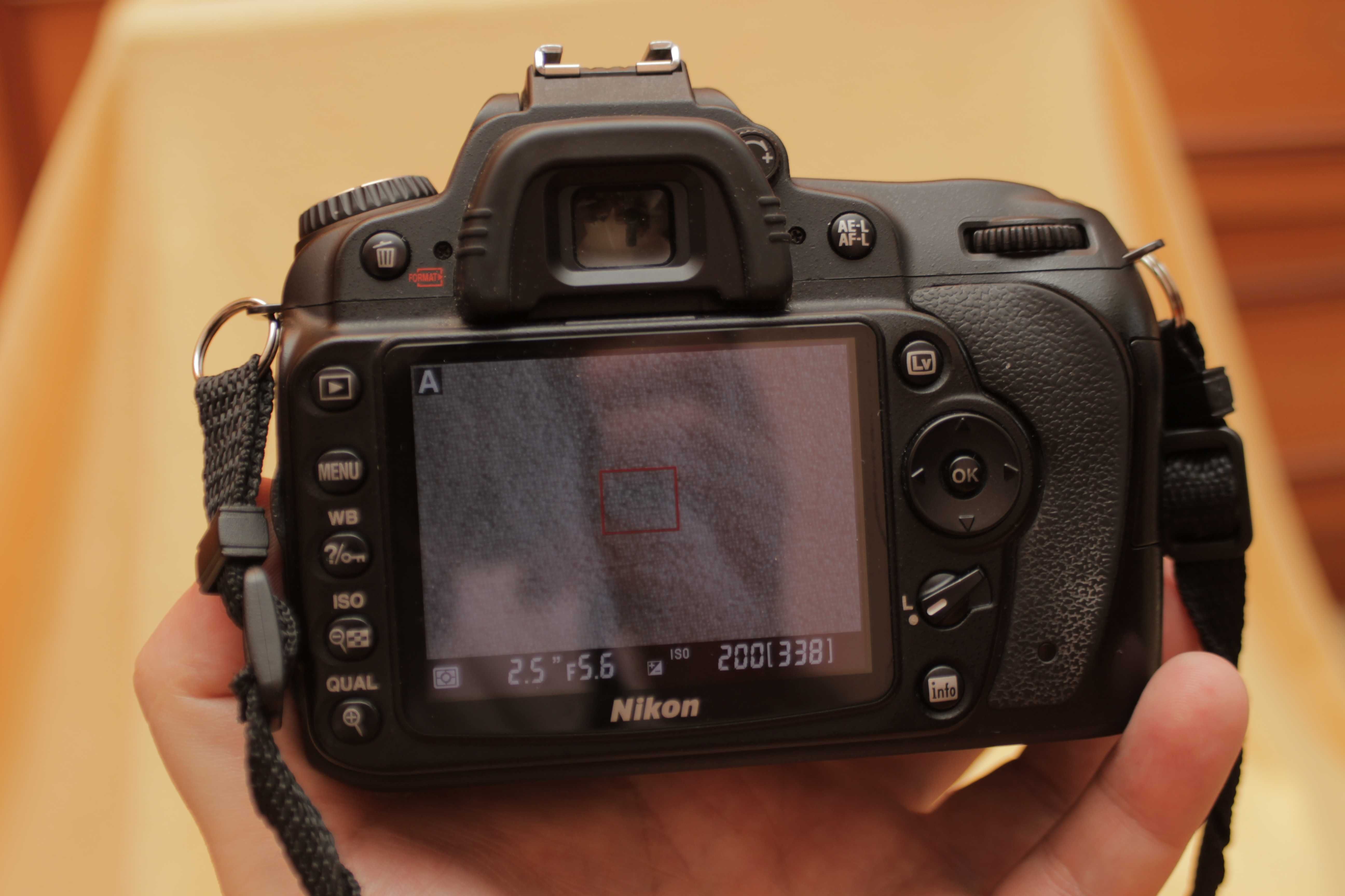 Фотоаппарат Nikon D90, объектив Nikkor 50F1.8D, батарейный блок.