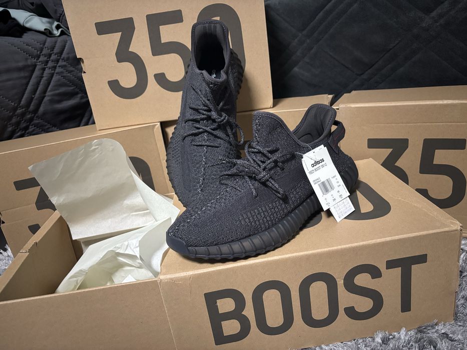 yeezy 350 v2 reflective black
