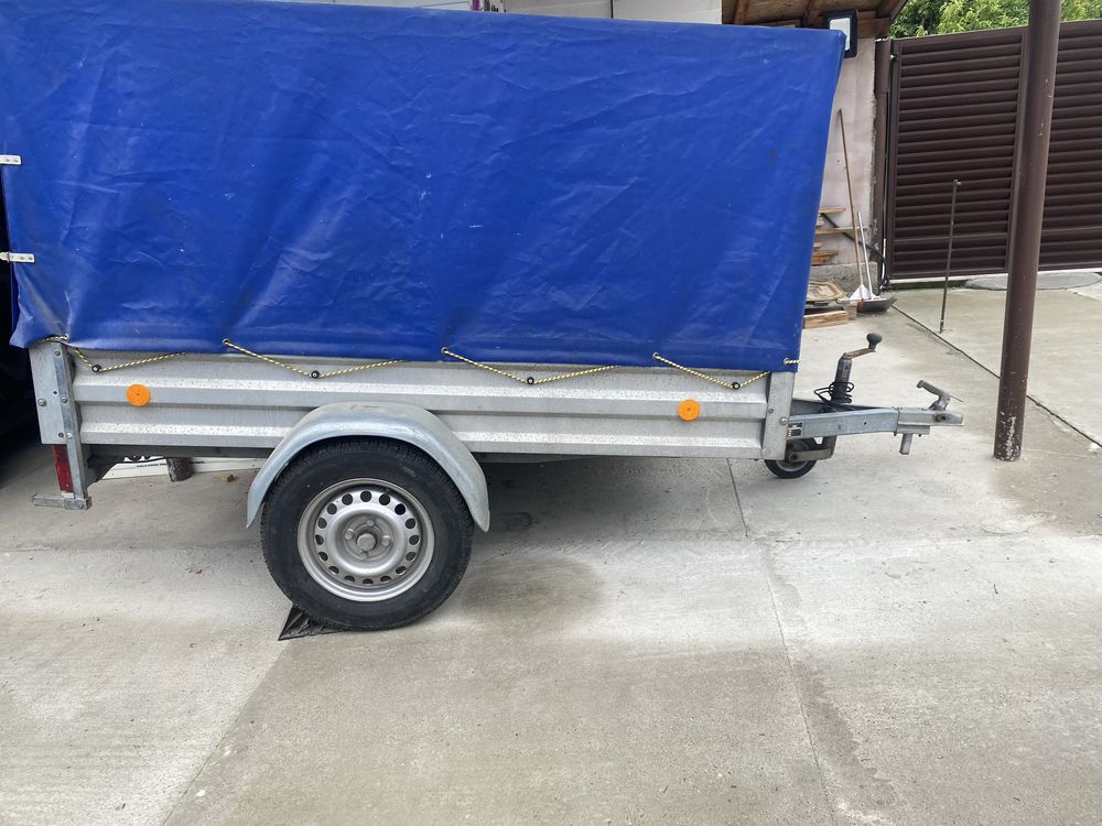 Remorcă Stema 750
