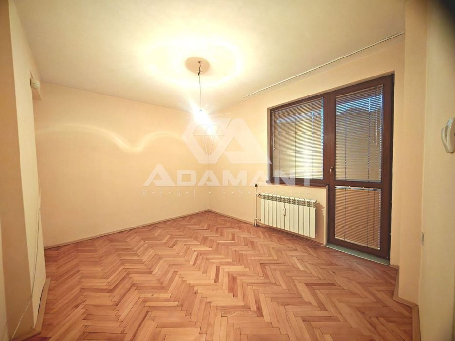 Дава се под наем Четиристаен апартамент в София, Банишора - 180 кв.м за 850 € - Снимка #6