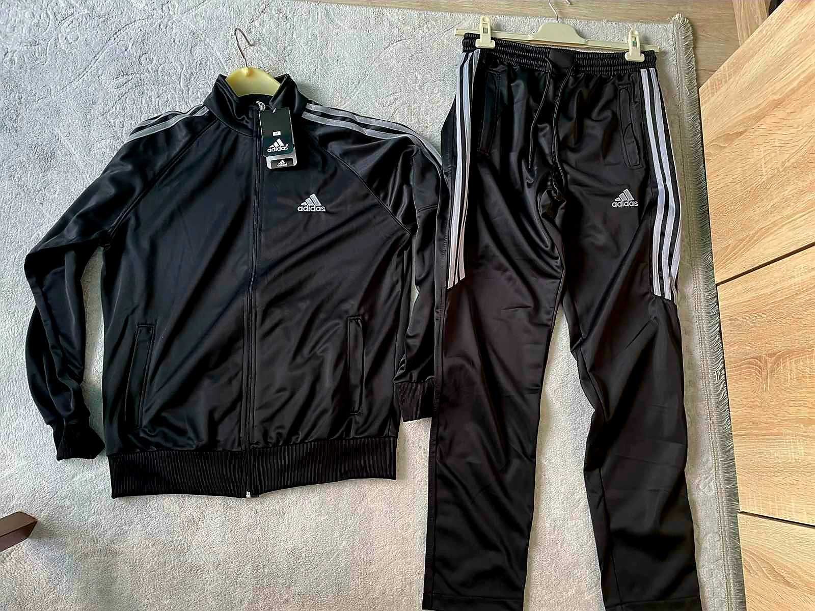 Мъжки нов екип на Adidas размер М