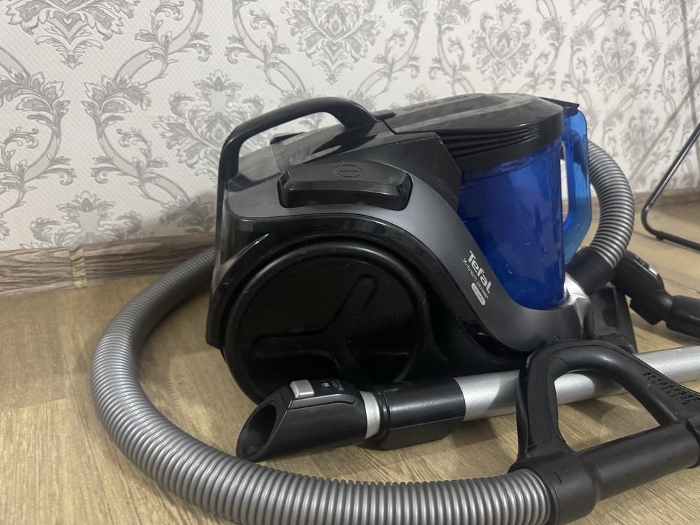 Tefal X-trem power cyclonic пылесос