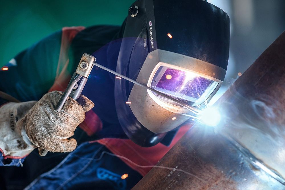 Сварщик Электро газа сварки