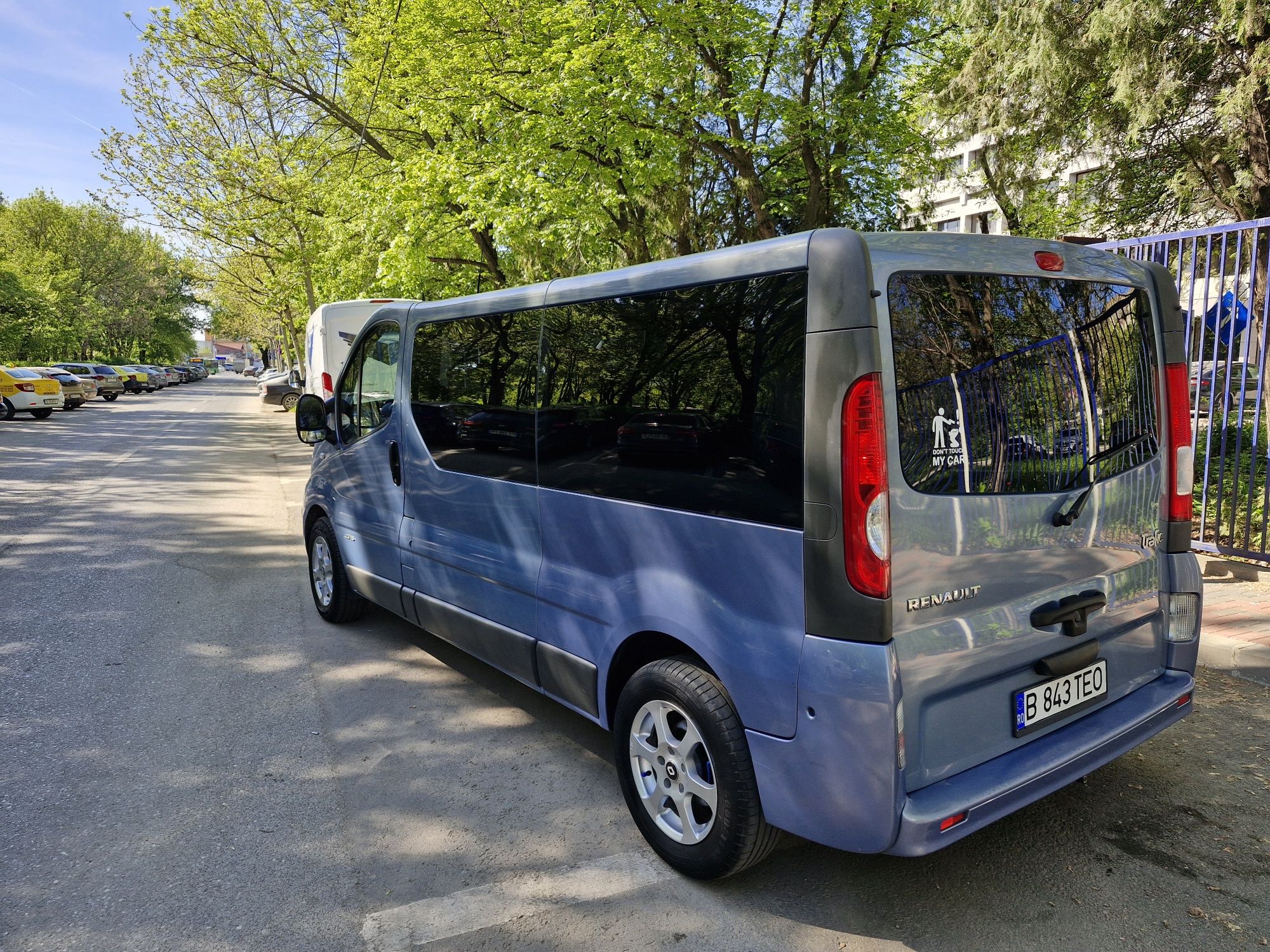 Vând Renault Trafic Passenger (8+1 locuri)/ varianta lunga/An 2014