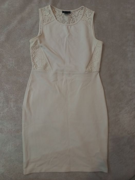 Бяла рокля H&M размер S