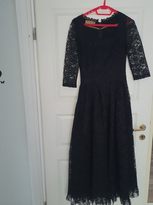 Vând rochii de seara