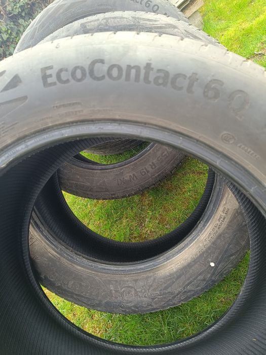 Anvelope  NOI vara Continental in doua mărimi 255 si 235 R 19