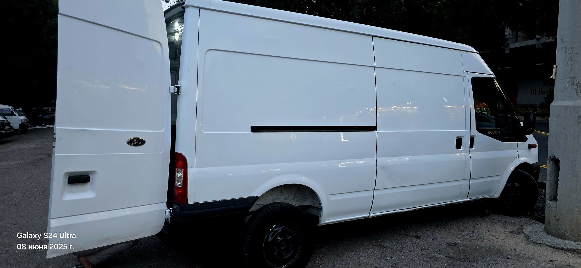 Ford transit metan gaz tayor furgon idyal sostayina hech qanqa ish yoq