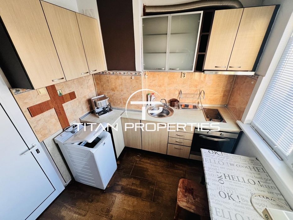 Дава се под наем Тристаен апартамент в Бургас, Център - 96 кв.м за 357 € - Снимка #5