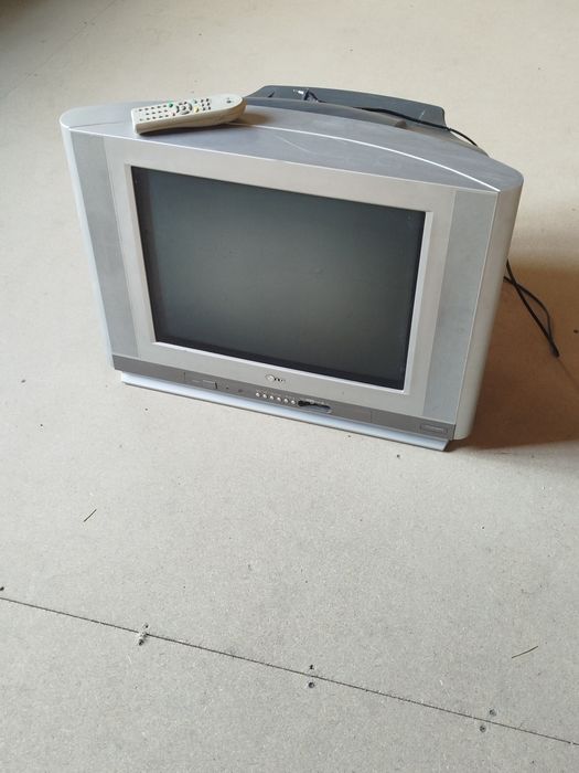 Televizor arzon narxda!