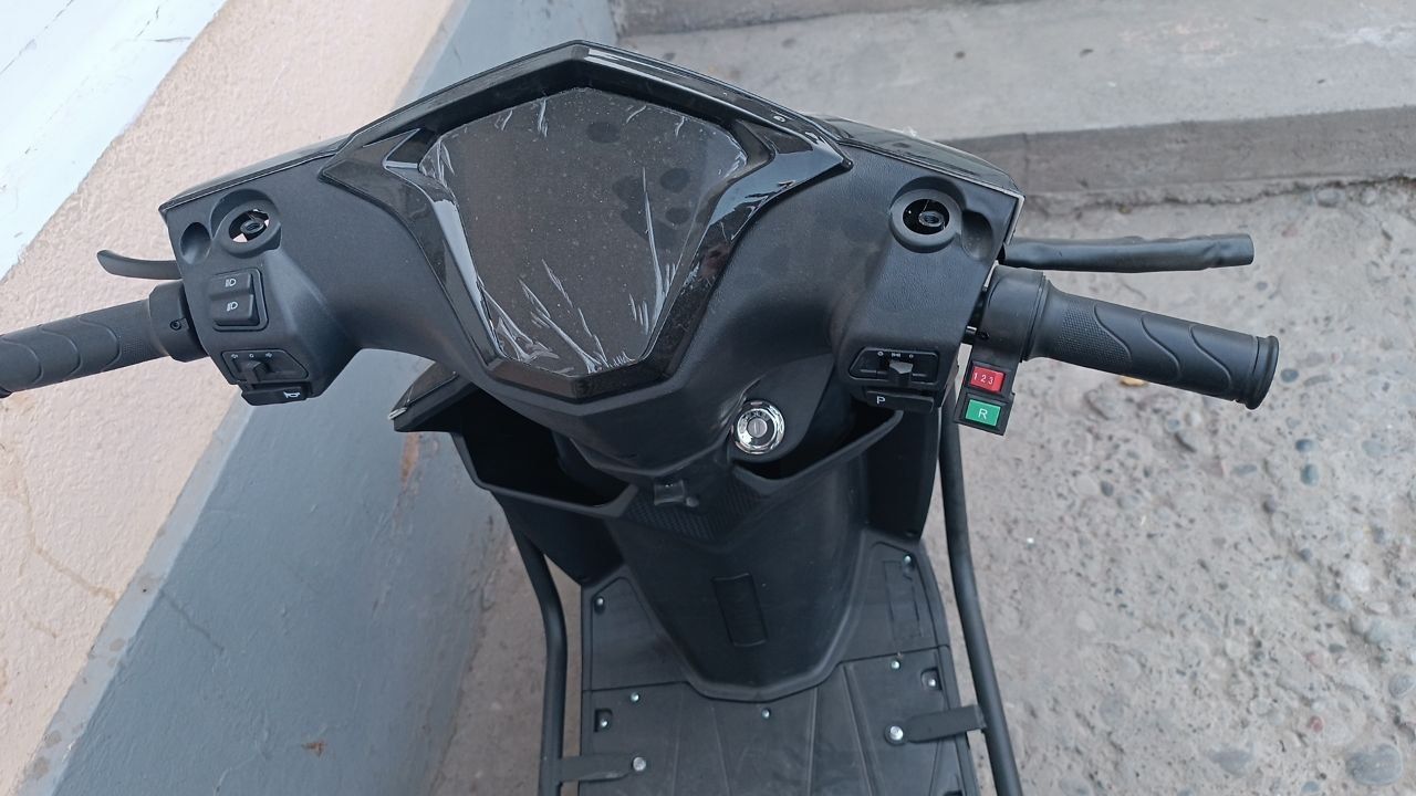 Srochna skuter Sotiladi