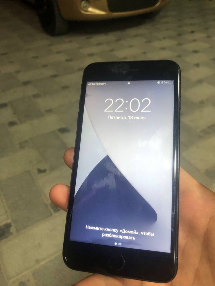 Iphone 7plus 128 GB sotladi